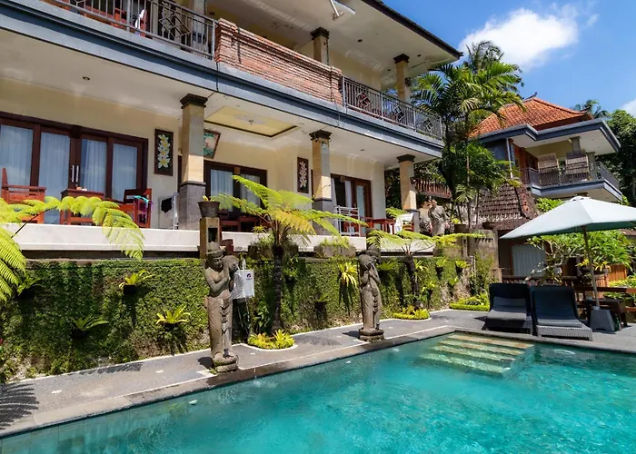 Doni House & 3*